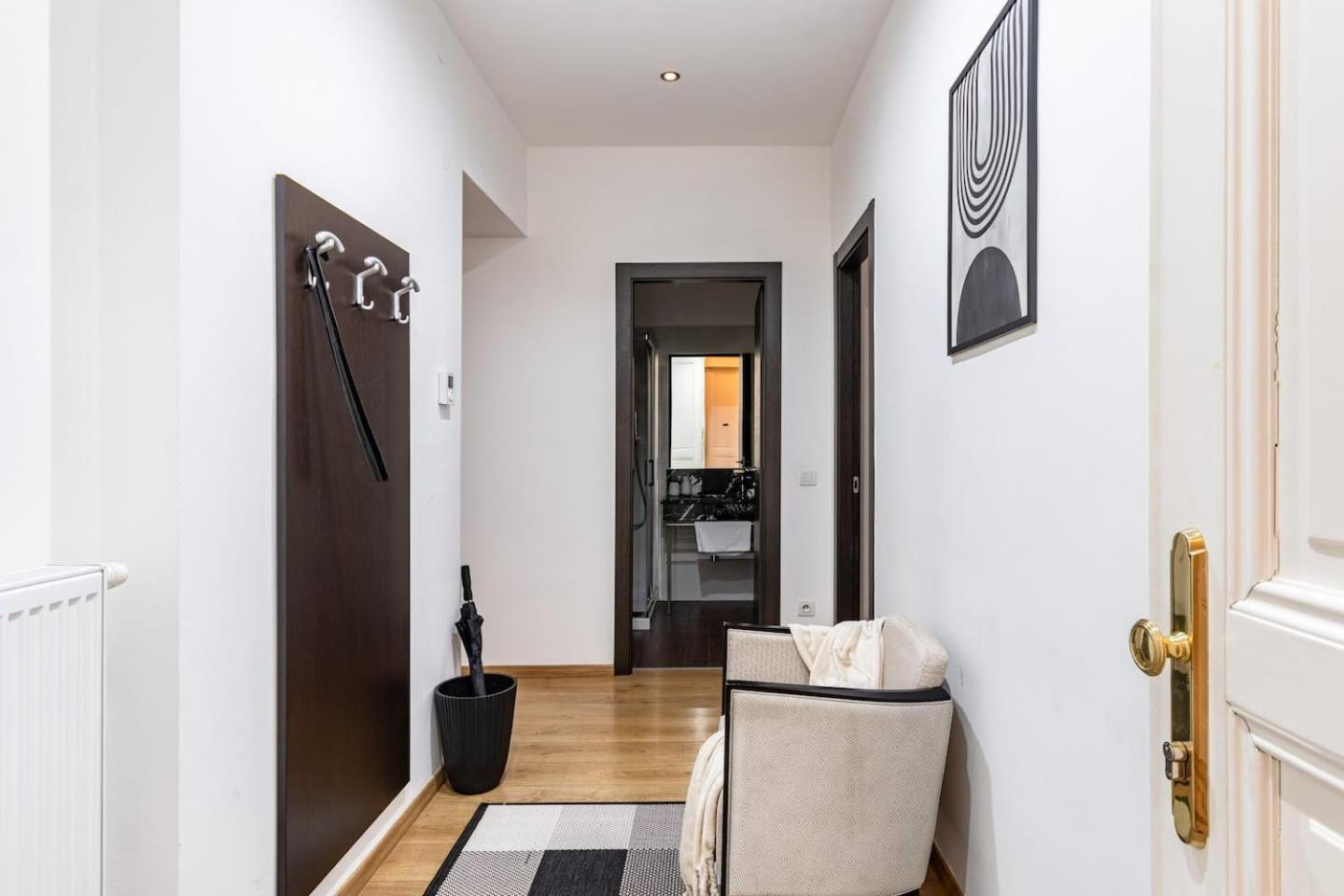 Place Of Grace - 50 Meters From Dancing House Praga Esterno foto